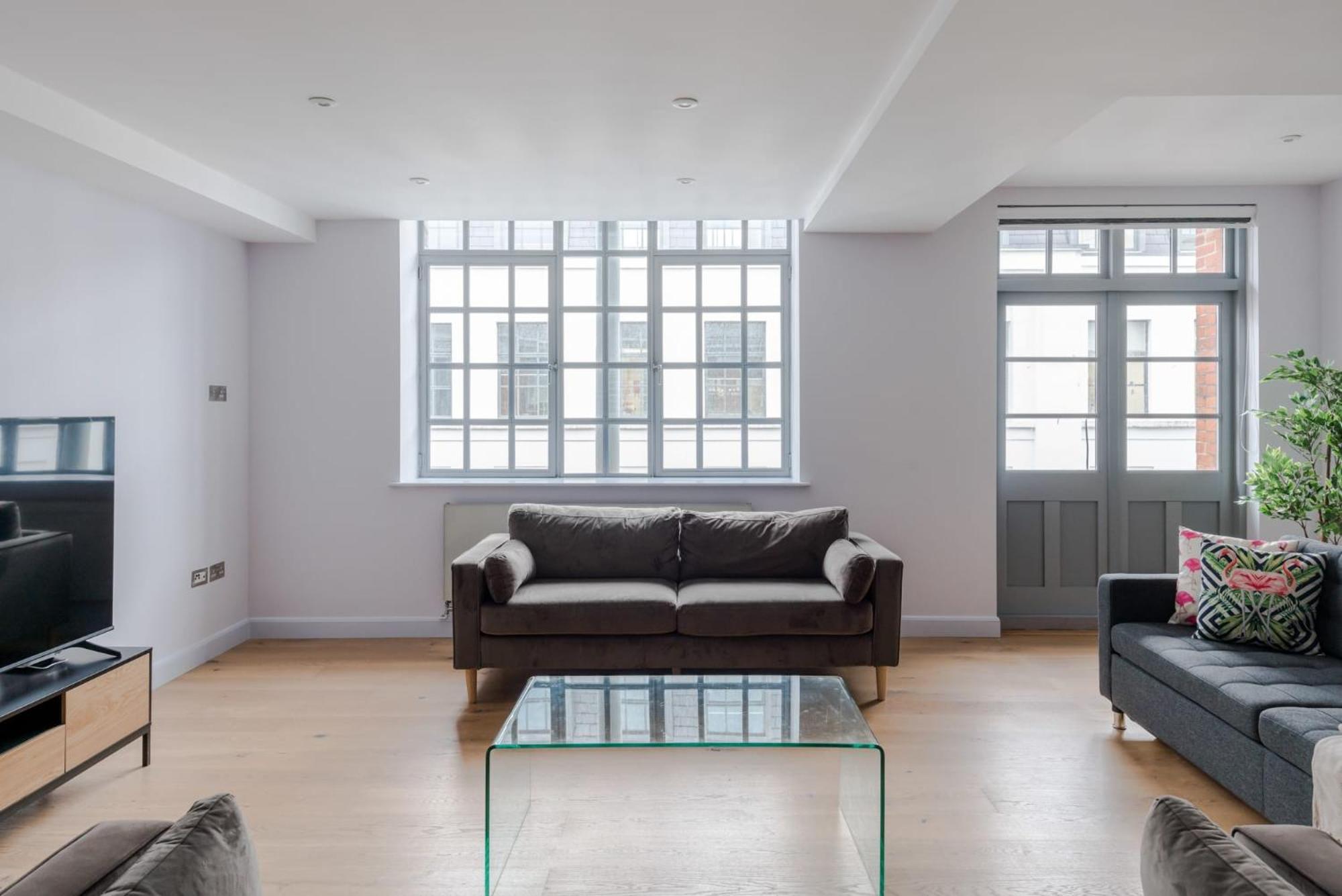 Law & Order - Farringdon - By Frankie Says Apartament Londra
